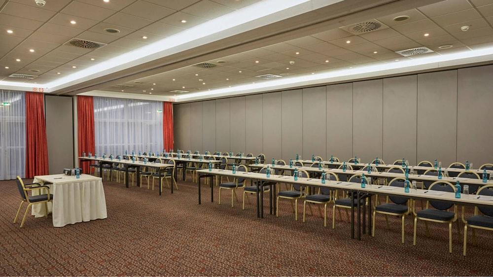 H+ Hotel Lipcse Kültér fotó