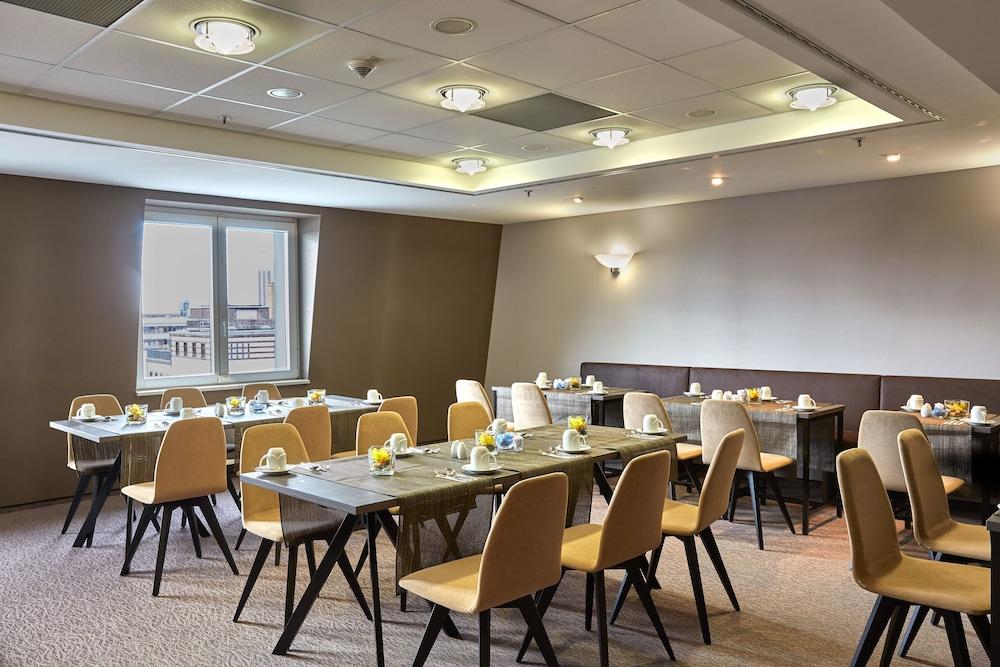 H+ Hotel Lipcse Kültér fotó