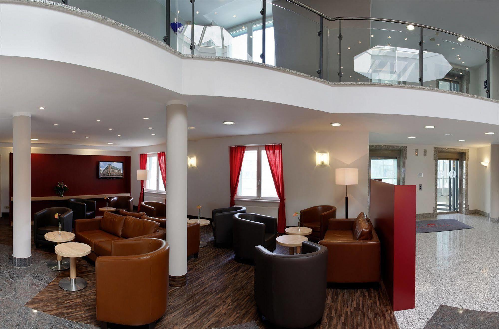 H+ Hotel Lipcse Beltér fotó